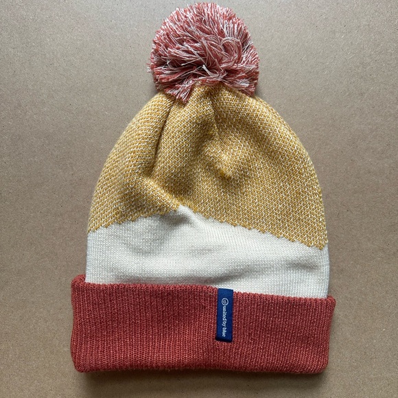 United By Blue - recycled chevron pom beanie in dandelion colorway - sustainable - Picture 2 of 4